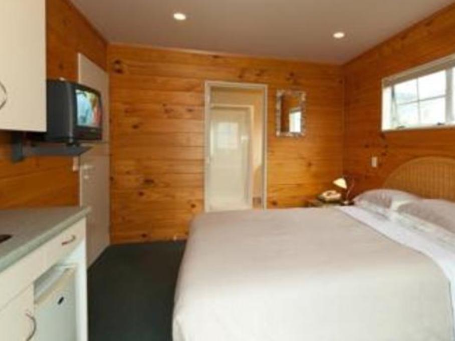 Pauanui Pines Motor Lodge Extérieur photo
