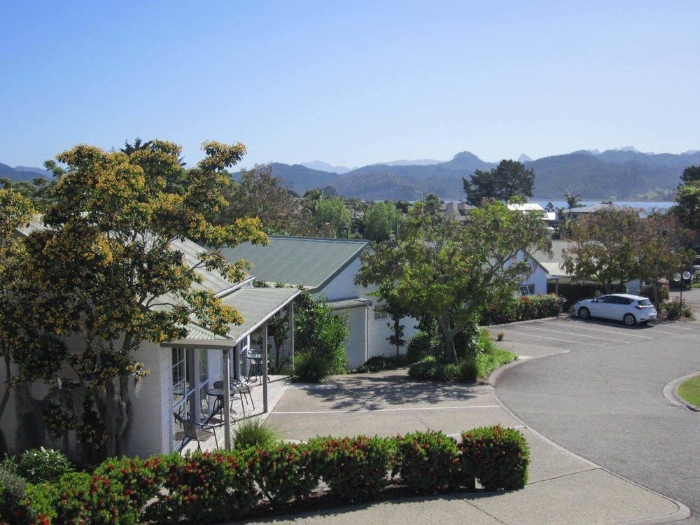 Pauanui Pines Motor Lodge Extérieur photo
