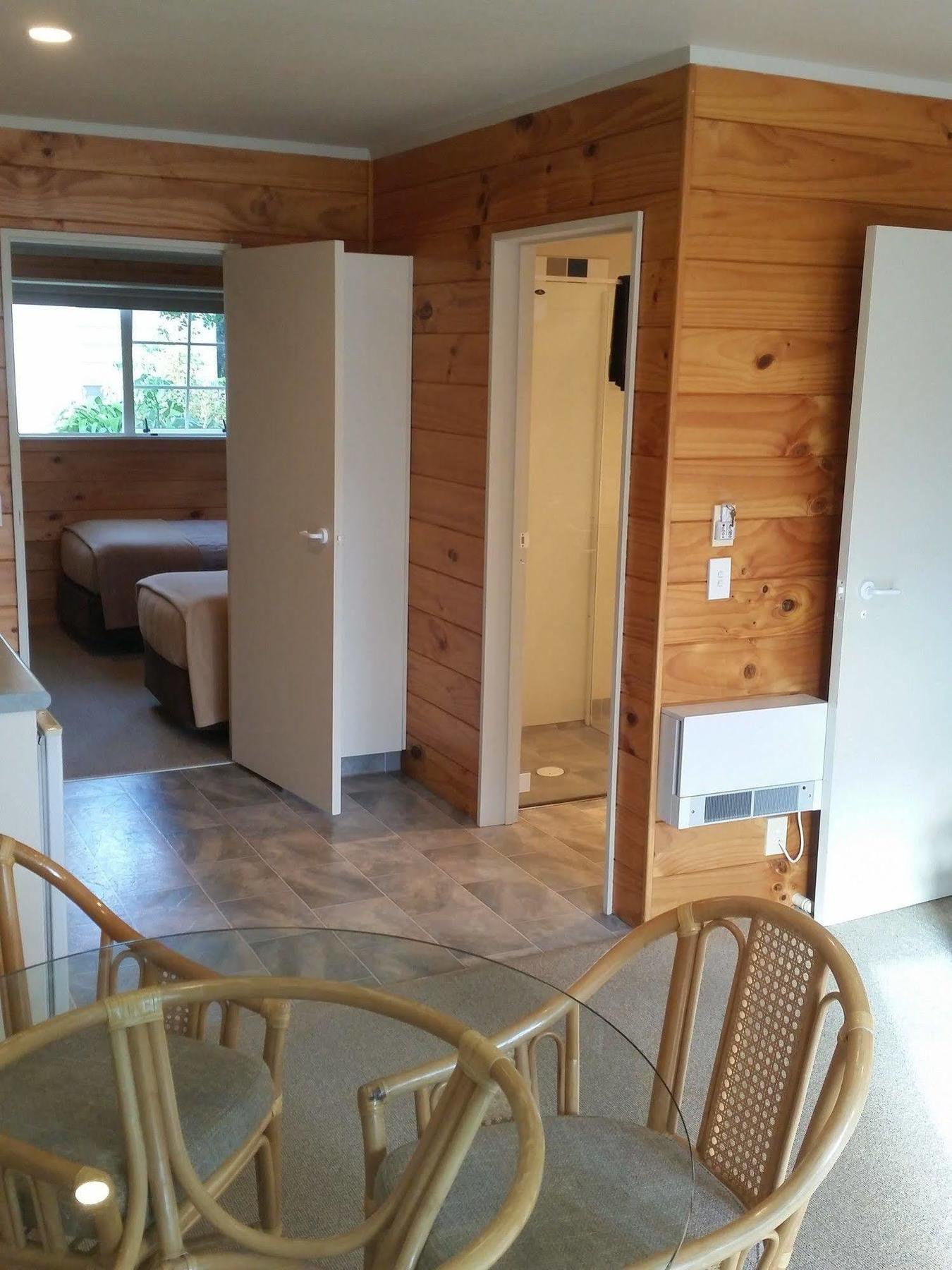 Pauanui Pines Motor Lodge Extérieur photo