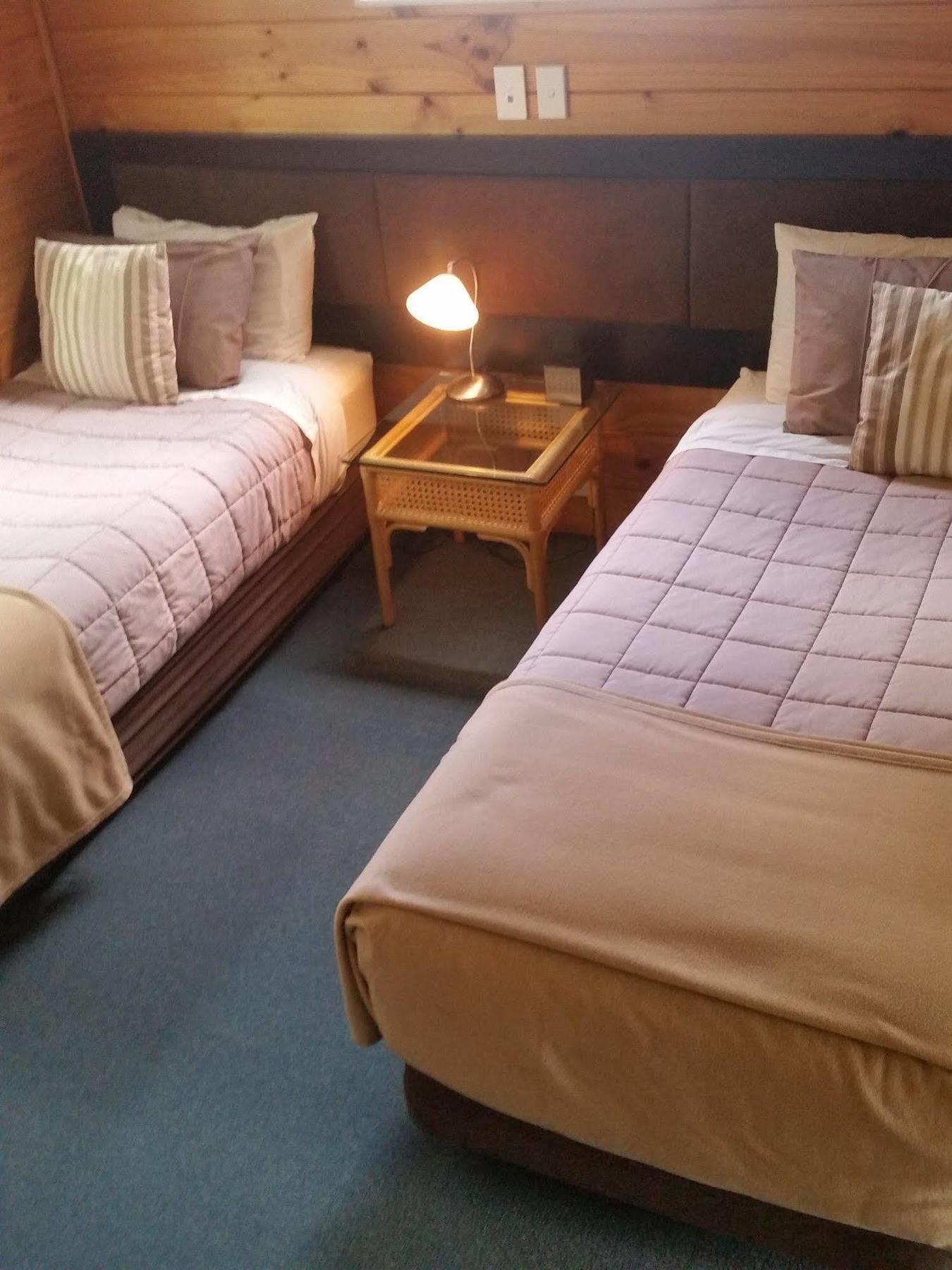 Pauanui Pines Motor Lodge Extérieur photo