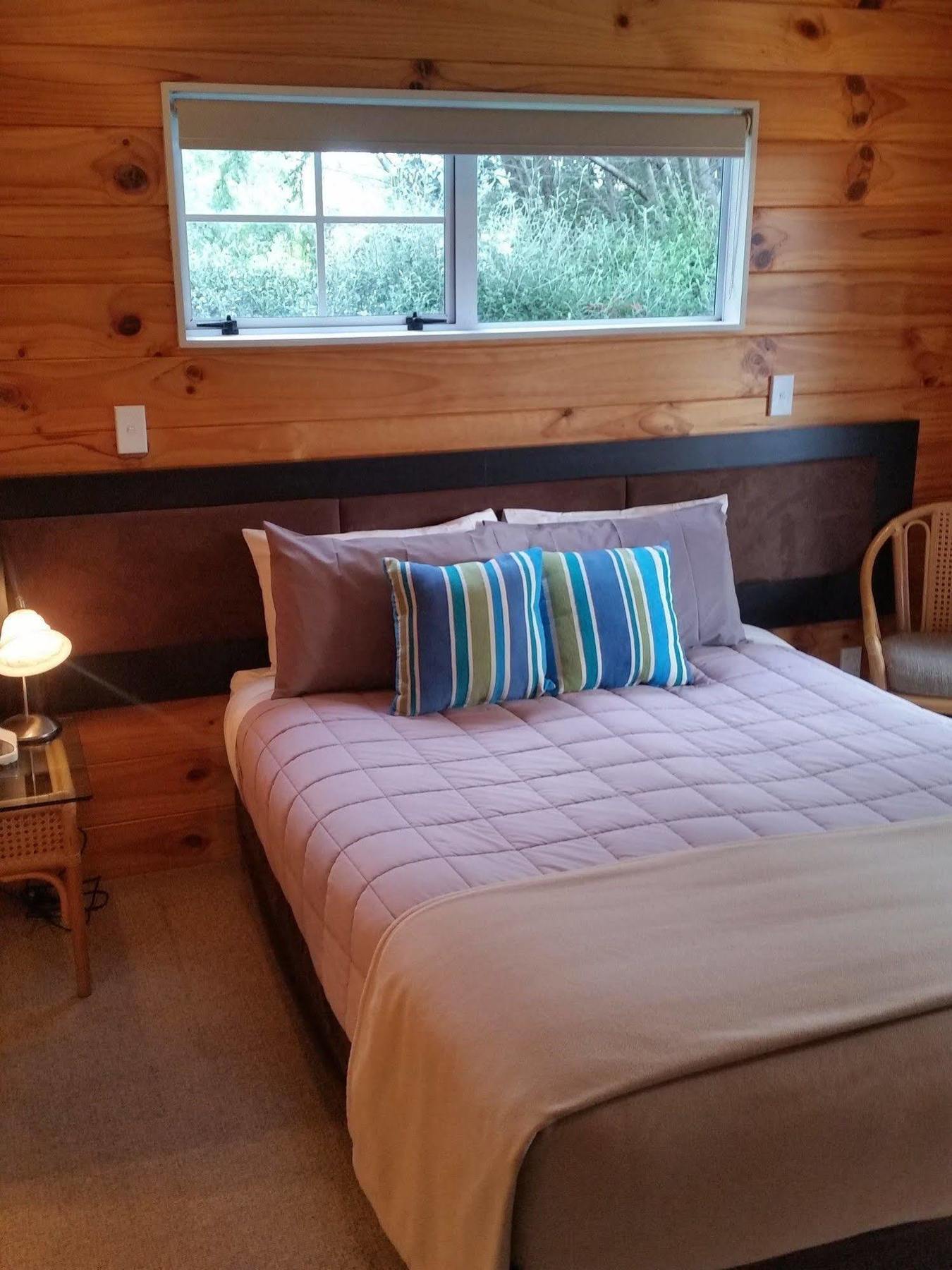 Pauanui Pines Motor Lodge Extérieur photo