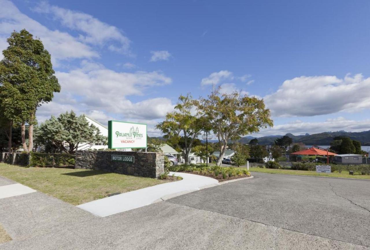 Pauanui Pines Motor Lodge Extérieur photo